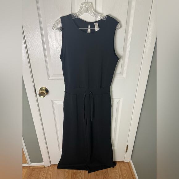 SPANX AirEssentials Sleeveless Jumpsuit in Black M - Picture 2 of 7